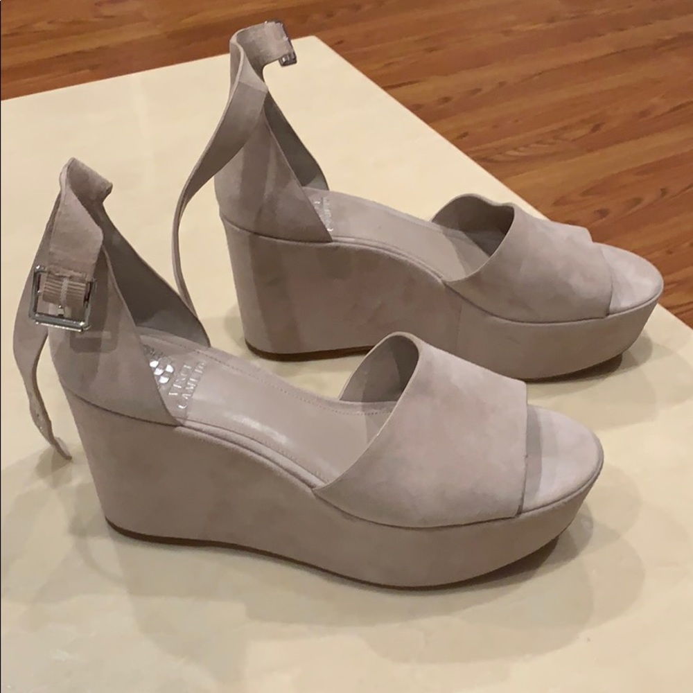 Vince Camuto suede wedges
